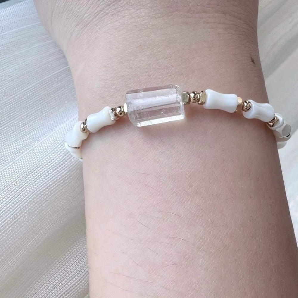 [zoeverglow] 白水晶 x 白貝母竹節手鍊｜清新氣質｜純淨 • 柔光 • 簡約 • 療癒-細節圖3