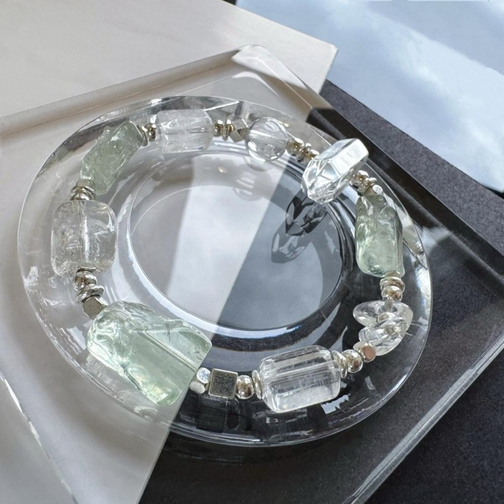 [zoeverglow] 綠水晶單尖柱x白水晶 手串｜清淨・平衡・療癒 • 透明 • 森系 • 自然風-細節圖4