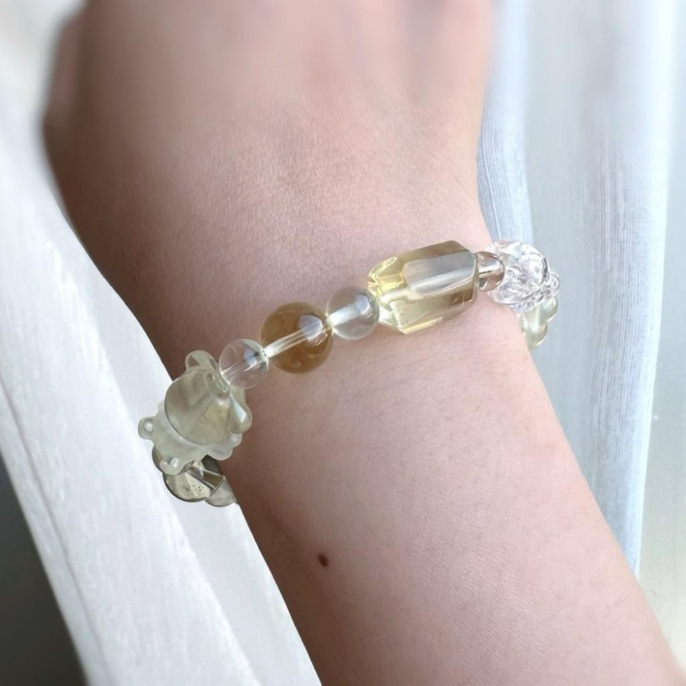 ［zoeverglow] 竹葉青x檸檬黃水晶熊熊x葡萄石x白水晶手串｜魔晶宙斯 全水晶款｜財運 守護 安定 清新 療癒-細節圖3