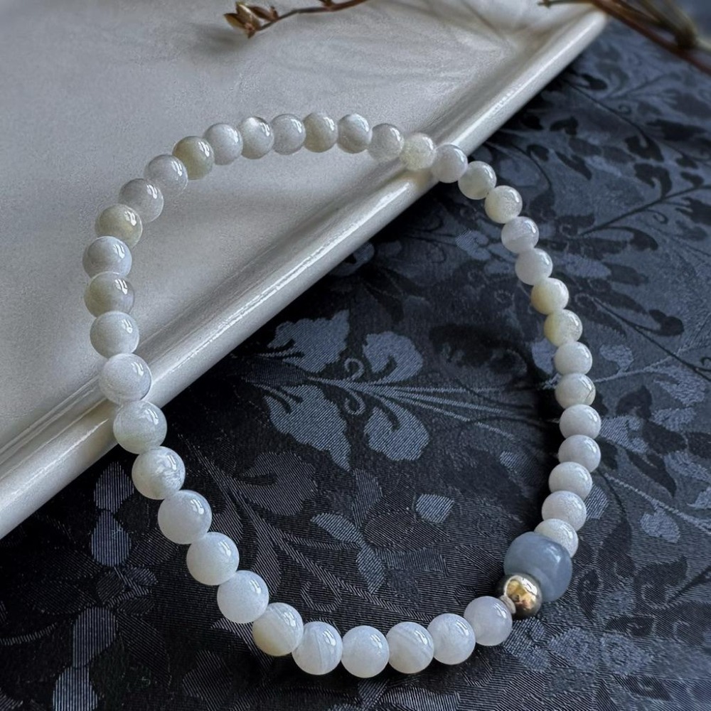 ［zoeverglow] 藍天使石xs925純銀x白母貝手串｜有機｜疊戴 細款 霧霾藍｜淨化 心靈守護 療癒石-細節圖9