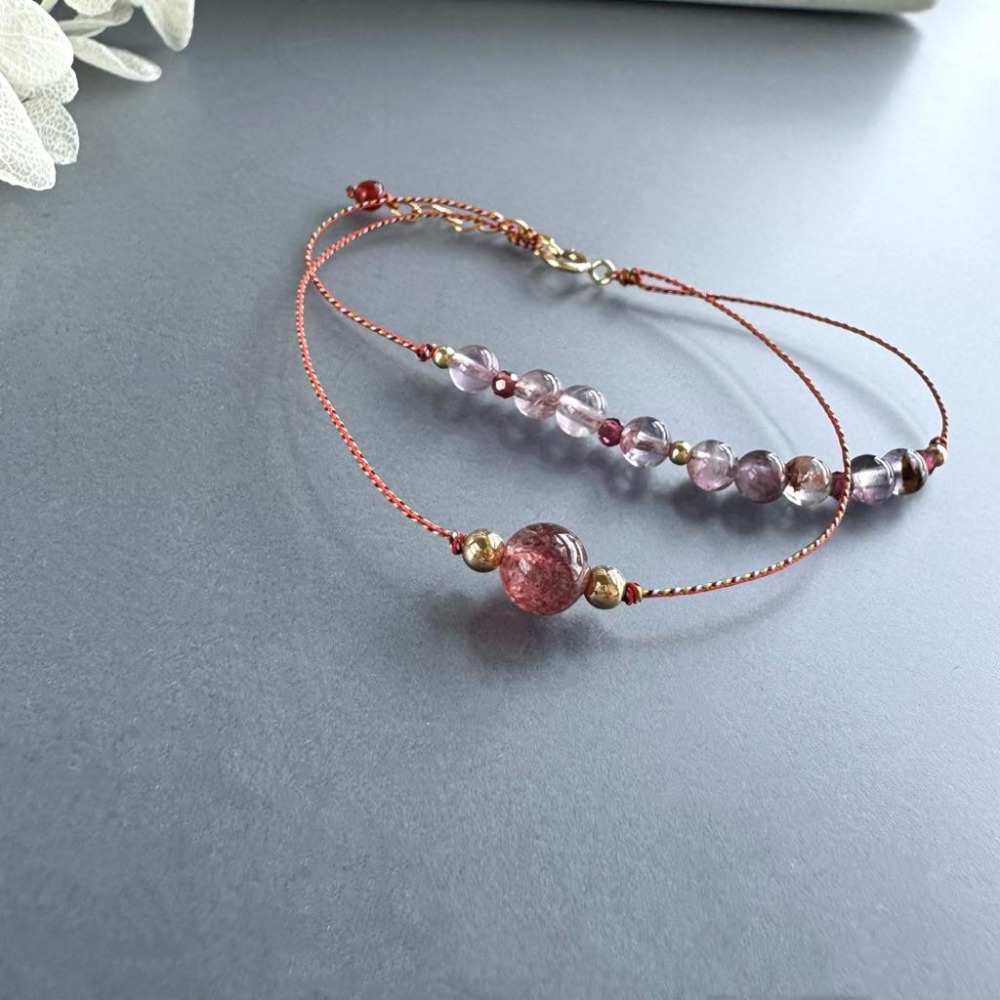 [zoeverglow] 草莓晶x紫幽靈x石榴石 五色線手繩｜14kgf 極細 紅繩 本命年 ｜九紫離火 雙層手鍊-細節圖4