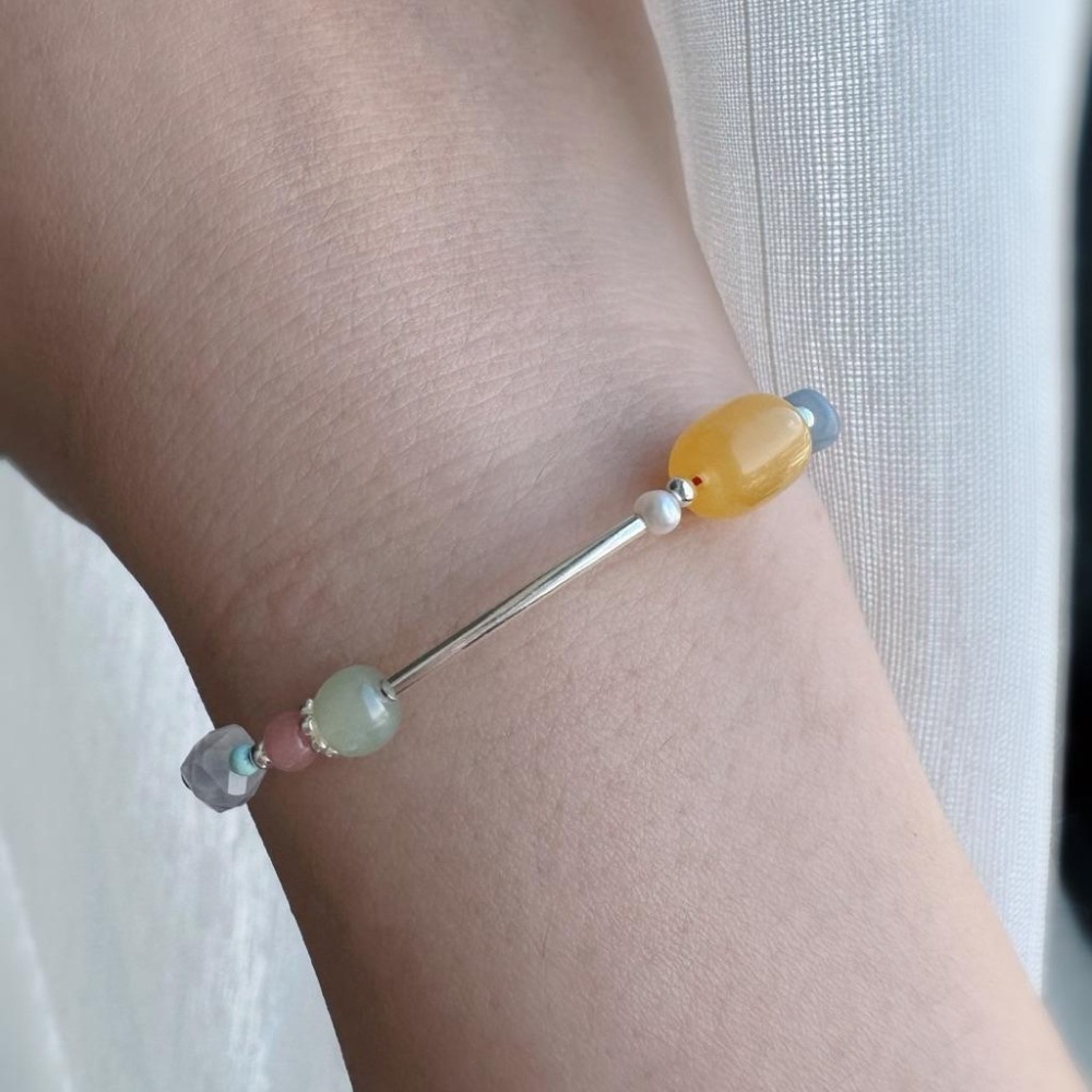 [zoeverglow] 蜜蠟桶珠x和田玉s925純銀紅繩手鍊｜綠松 紅紋 瑪瑙 珍珠 藍天使石｜聚財 淨化 避邪保平安-細節圖6