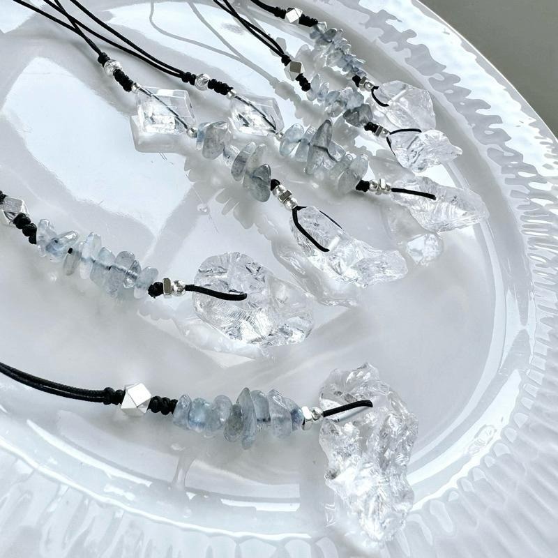 ［zoeverglow] 白水晶x灰月光石 手機掛飾｜白水晶原石 吊飾 冷淡風-細節圖5