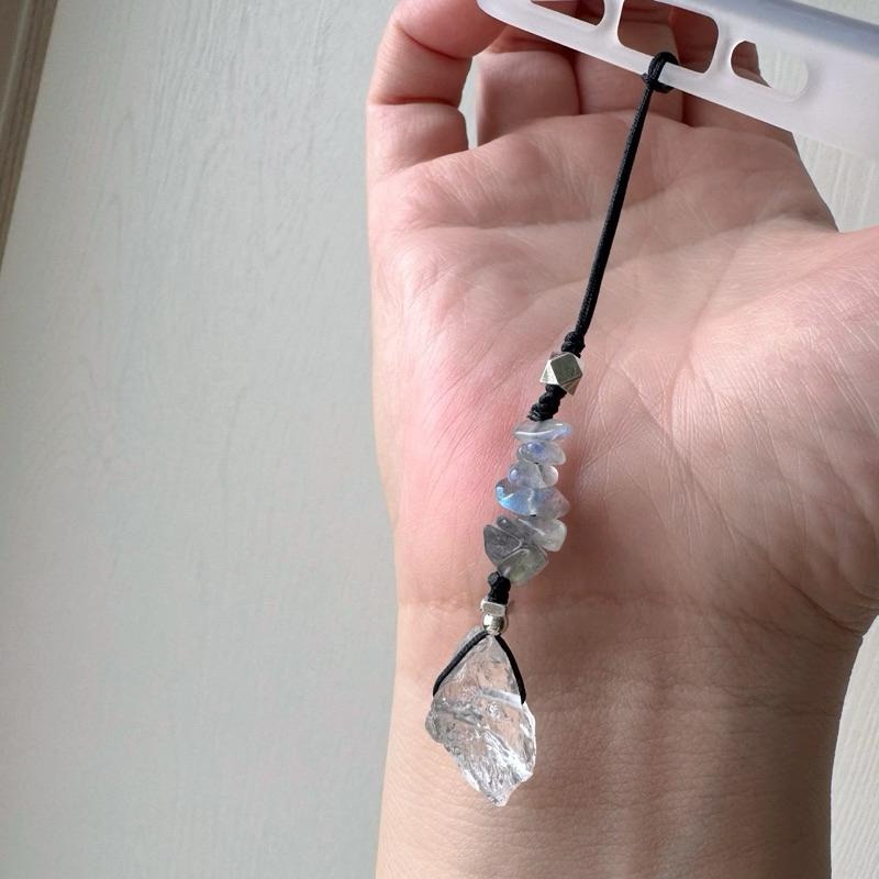 ［zoeverglow] 白水晶x灰月光石 手機掛飾｜白水晶原石 吊飾 冷淡風-細節圖6