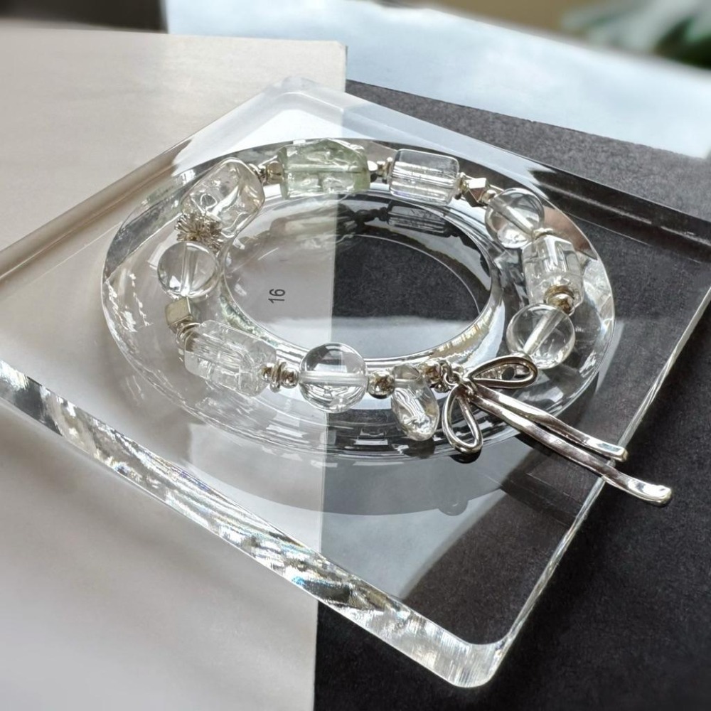 ［zoeverglow］綠水晶x白水晶 蝴蝶結手串｜療癒 • 淨化 • 純粹 • 透明系 • 自然風-細節圖4