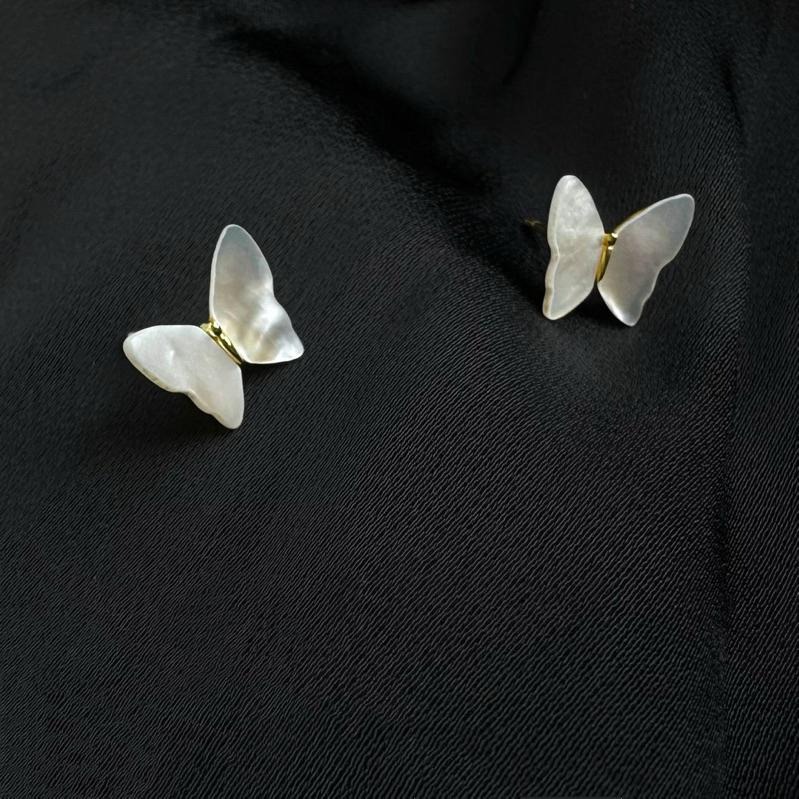 ［zoeverglow] 白蝶貝蝴蝶 耳環｜鍍金 ｜白貝母 耳釘-細節圖9
