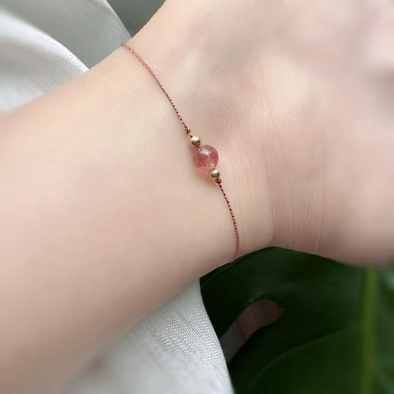 zoeverglow 草莓晶x紅瑪瑙 五色線腳繩｜14kgf 極細 腳紅繩 本命年 避邪 開運 祈福-細節圖3