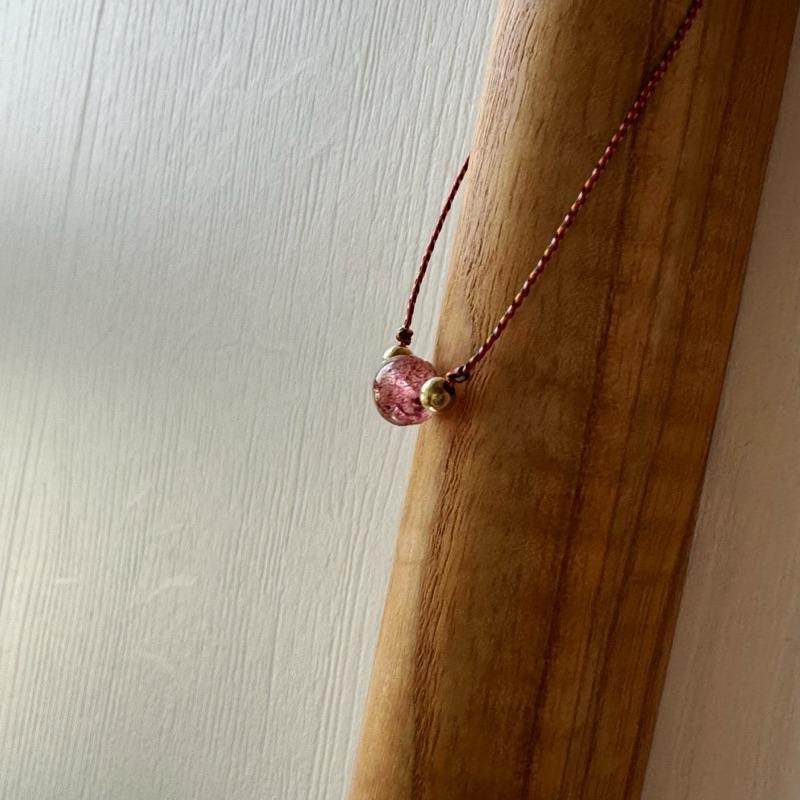 zoeverglow 草莓晶x紅瑪瑙 五色線腳繩｜14kgf 極細 腳紅繩 本命年 避邪 開運 祈福-細節圖8