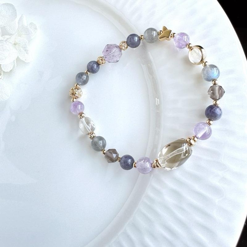 ［zoeverglow] 茶水晶x血滴菫青石x紫水晶x藍月光x冰曜石x灰月光 手串｜守護 自信 莫蘭迪 淡雅風-細節圖4