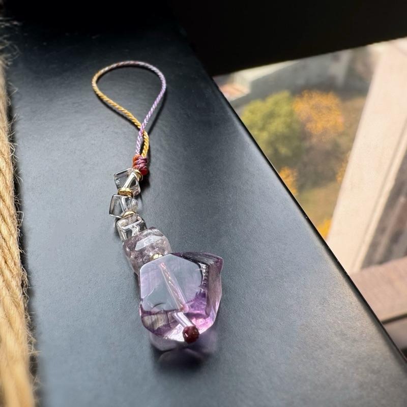 [zoeverglow]九紫離火 黃塔晶x白水晶x紫水晶 手機掛飾｜掛繩 招財 智慧 淨化-細節圖6