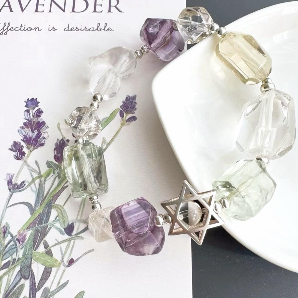 [zoeverglow] < 冰川心星 >綠水晶x白水晶x竹葉青黃水晶x紫水晶s925手串｜屁桃愛心 大水晶 透明系-細節圖2