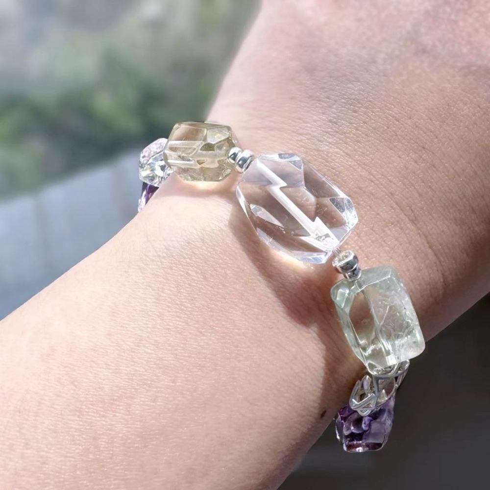 [zoeverglow] < 冰川心星 >綠水晶x白水晶x竹葉青黃水晶x紫水晶s925手串｜屁桃愛心 大水晶 透明系-細節圖5