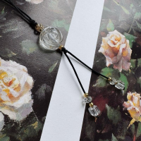 [zoeverglow]白水晶玫瑰花 手機掛飾｜雙面雕刻｜簡約 典雅