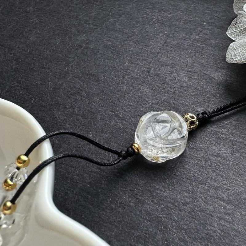 [zoeverglow]白水晶玫瑰花 手機掛飾｜雙面雕刻｜簡約 典雅-細節圖3