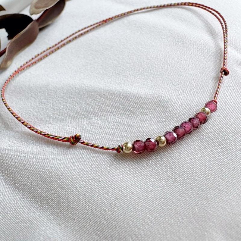 [zoeverglow] 石榴石x五色線手繩｜14kgf 極細 祈福 紅繩 本命年-細節圖4