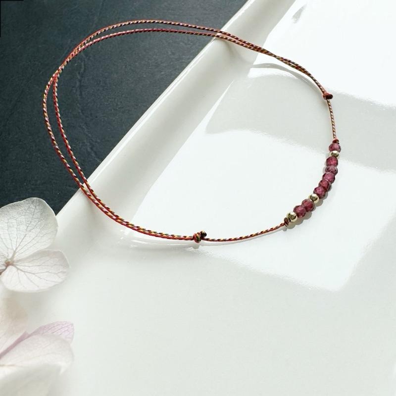 [zoeverglow] 石榴石x五色線手繩｜14kgf 極細 祈福 紅繩 本命年-細節圖8