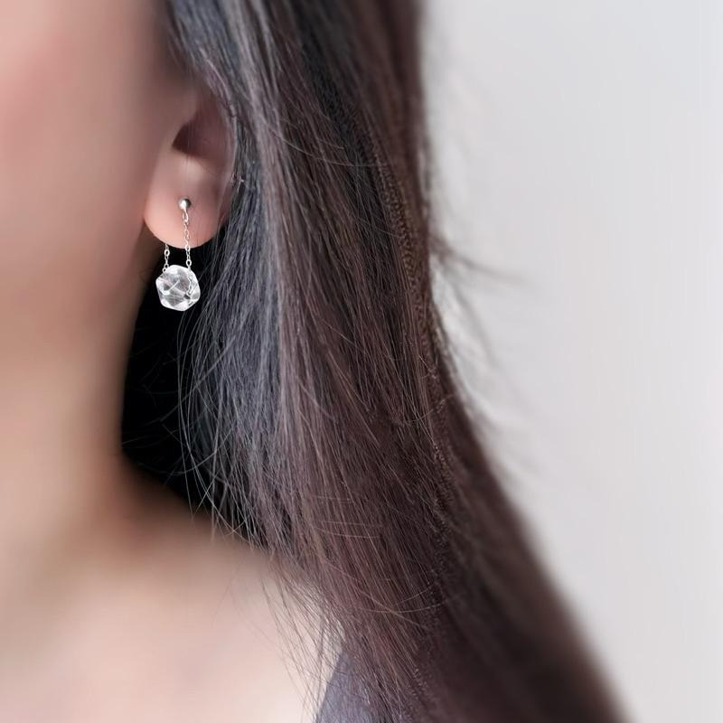 [zoeverglow]白水晶切面s925純銀耳環｜冰塊 冷淡風-細節圖2