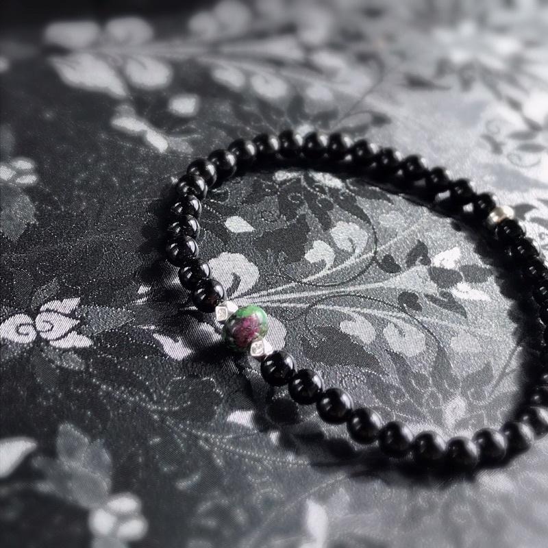 [zoeverglow]原創紅綠寶x黑瑪瑙 純銀手串|彈力繩-細節圖5