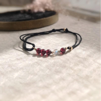 [zoeverglow]原創拉長石x石榴石 編製手繩 ｜灰月光石 不對稱 單結款