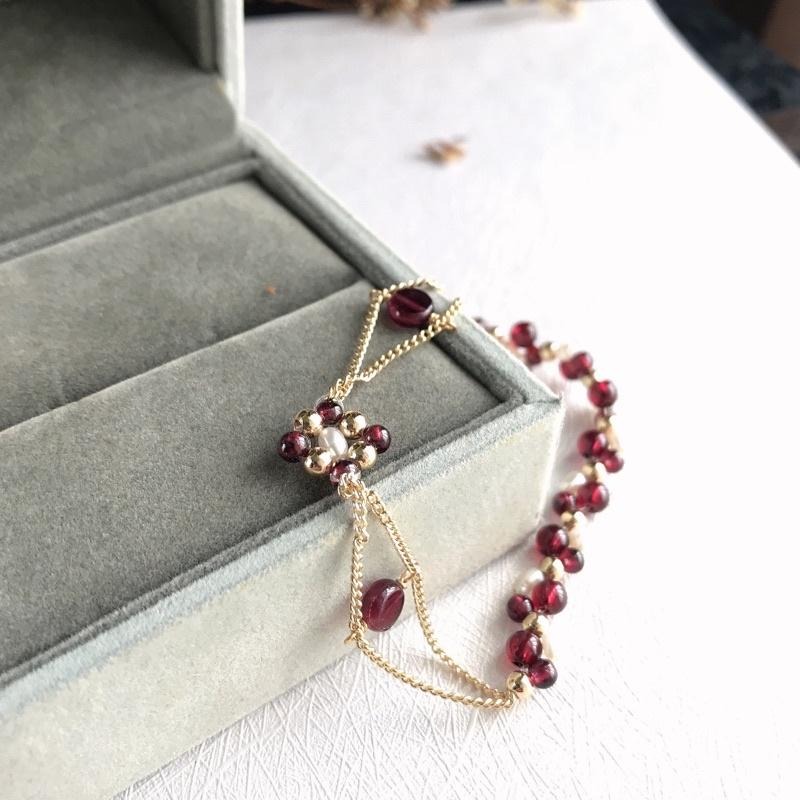 [zoeverglow]原創石榴石x淡水珍珠手鍊式手串｜半彈力繩-細節圖2