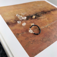 [zoeverglow]原創髮晶x黑尖晶石戒｜彈力繩 美國14kgf