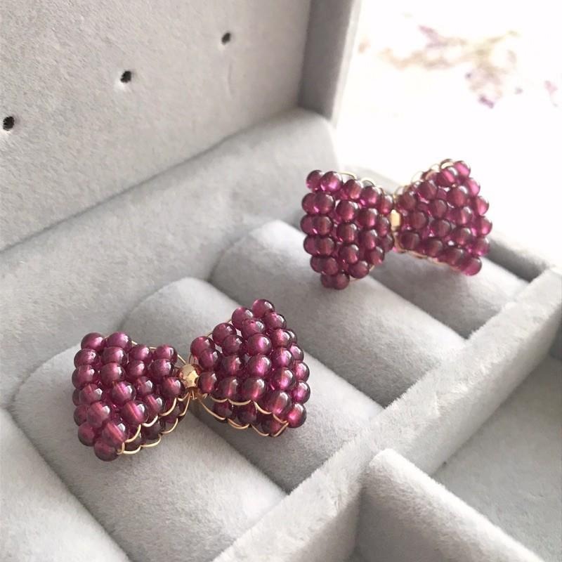 [zoeverglow]蝴蝶結石榴石耳環｜紫牙烏 手工編製 甜美 童話風-細節圖9