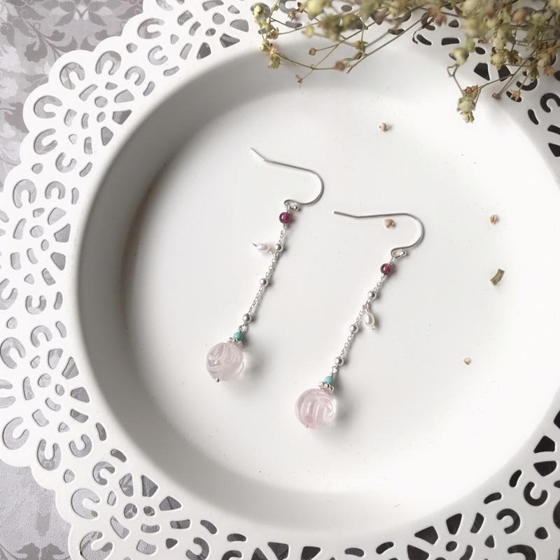 [zoeverglow]< 春天 >粉晶x綠松石x石榴石x淡水珍珠s925純銀耳環｜玫瑰花球-細節圖6