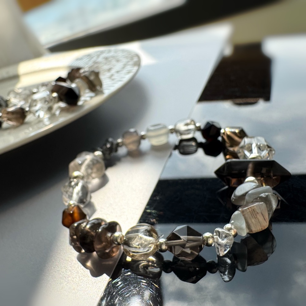 ［zoeverglow] 茶水晶雙尖 x 白茶晶心型刻面 x 魔晶宙斯 s925手串｜中性 自然系 守護 安定 美拉德-細節圖8
