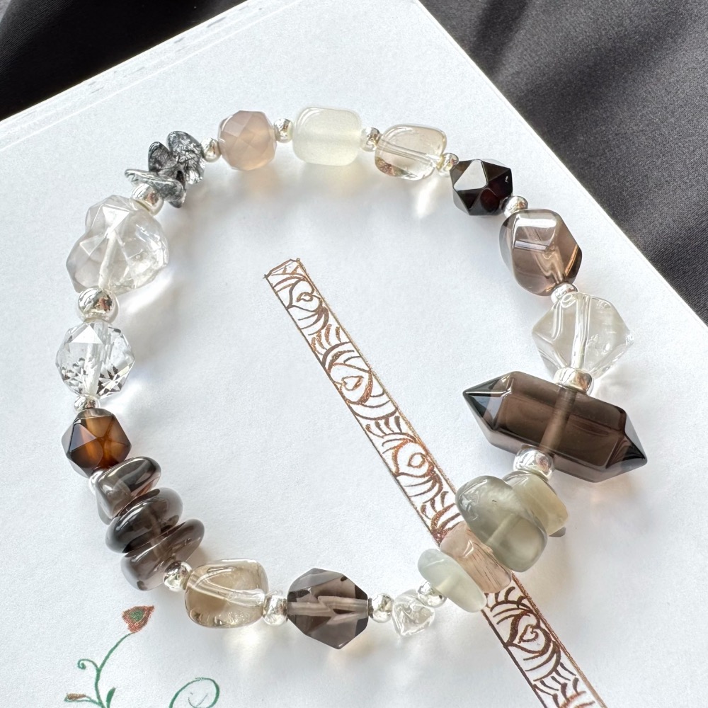 ［zoeverglow] 茶水晶雙尖 x 白茶晶心型刻面 x 魔晶宙斯 s925手串｜中性 自然系 守護 安定 美拉德-細節圖9