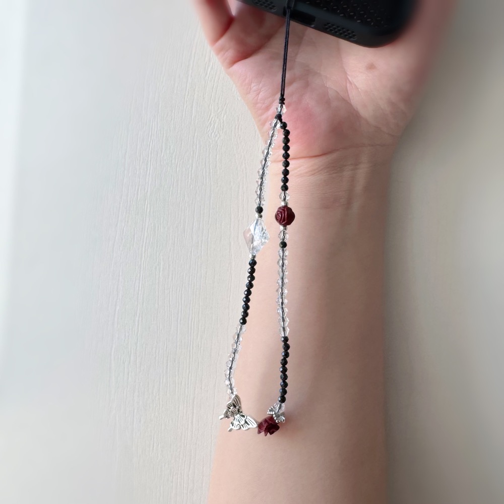 ［zoeverglow] 硃砂玫瑰花x黑尖晶 x奧地利水晶手機掛繩｜蝴蝶 暗黑風 ｜保護 淨化 黑紅色系-細節圖6