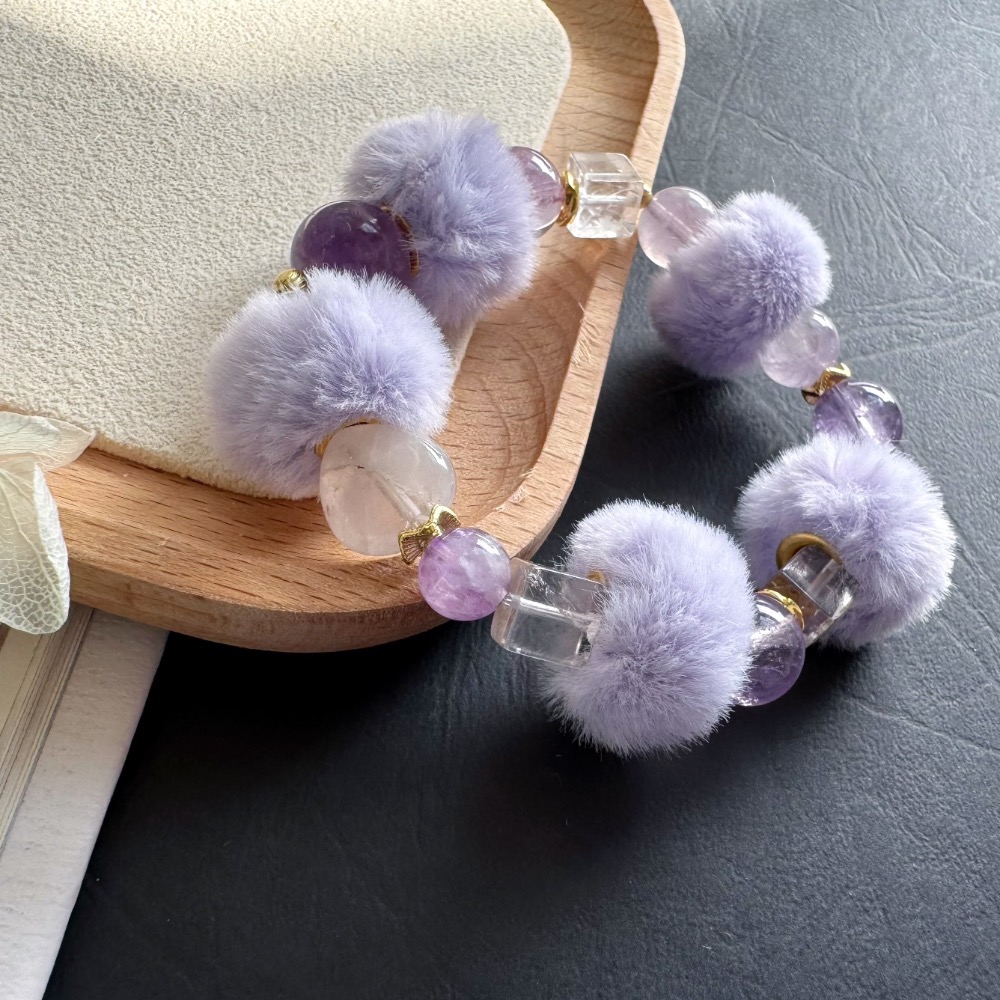 ［zoeverglow] 冬日療癒 紫毛毛球水晶手串｜紫水晶x紫兔毛x薰衣草紫水晶｜月亮 星星 愛心|附白水晶替換珠-規格圖11