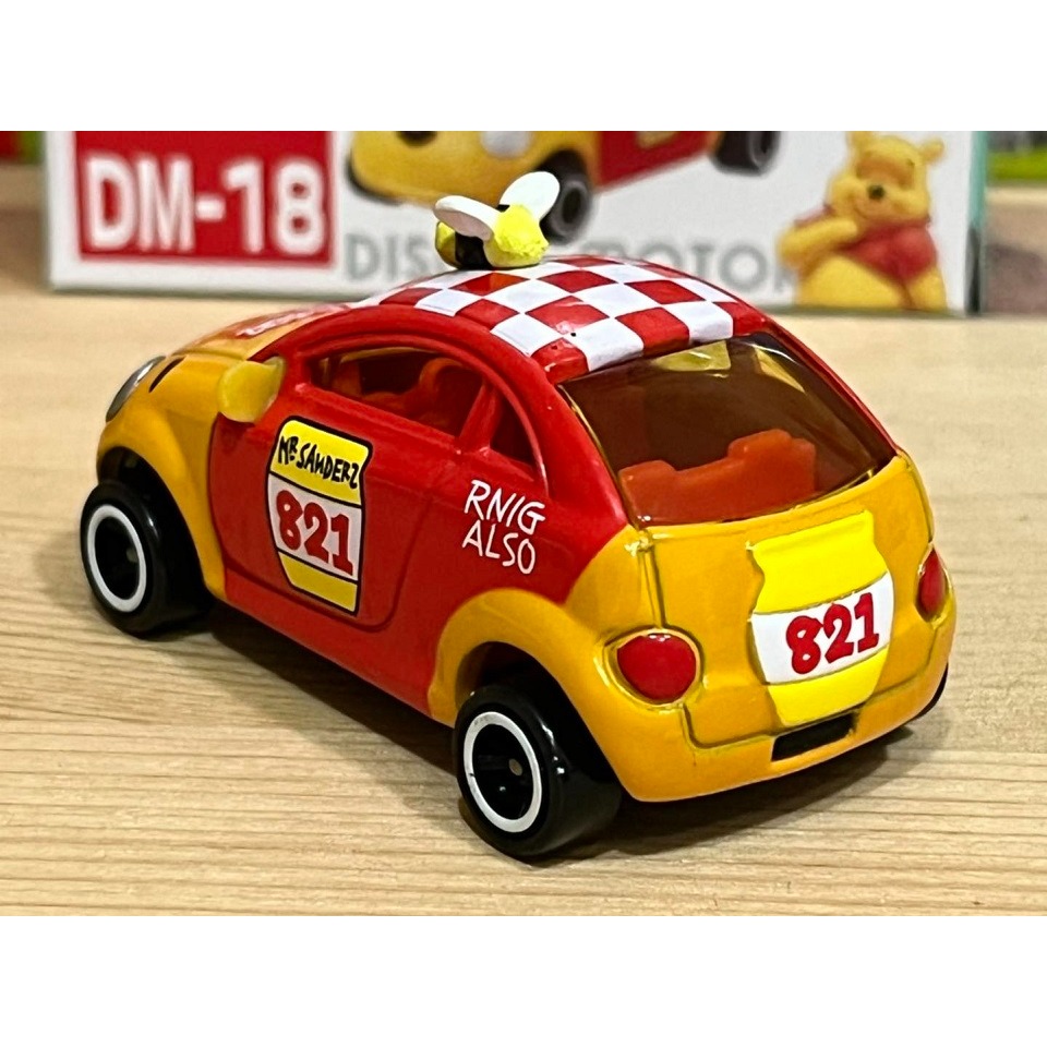 DISNEY TOMICA DM-18 小熊維尼路跑車-細節圖2