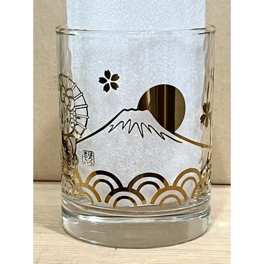 Hello Kitty 描金水杯 (富士山)-細節圖2
