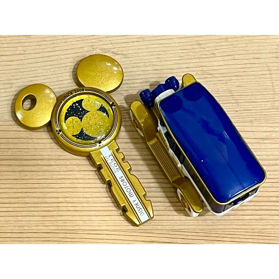 DISNEY TOMICA 米奇高帽子車記念款 (附鑰匙)-細節圖4