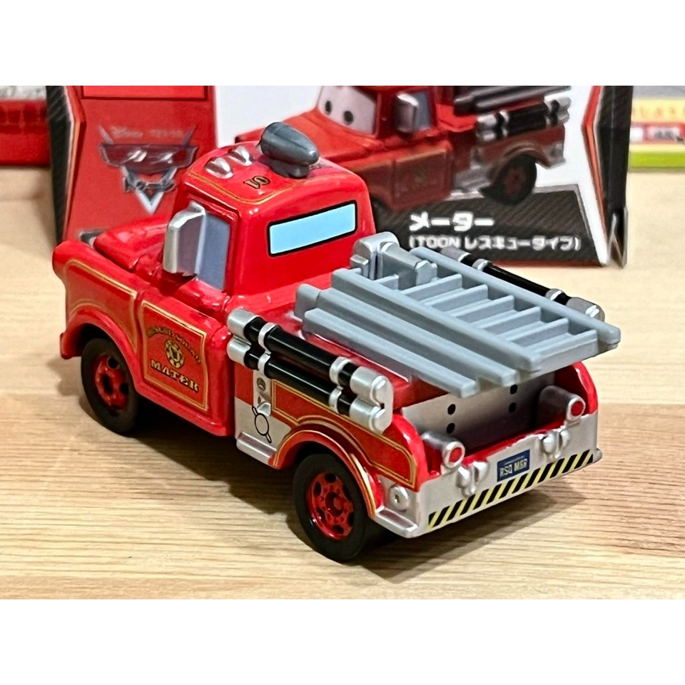 CARS TOMICA C-35 脫線消防車-細節圖2