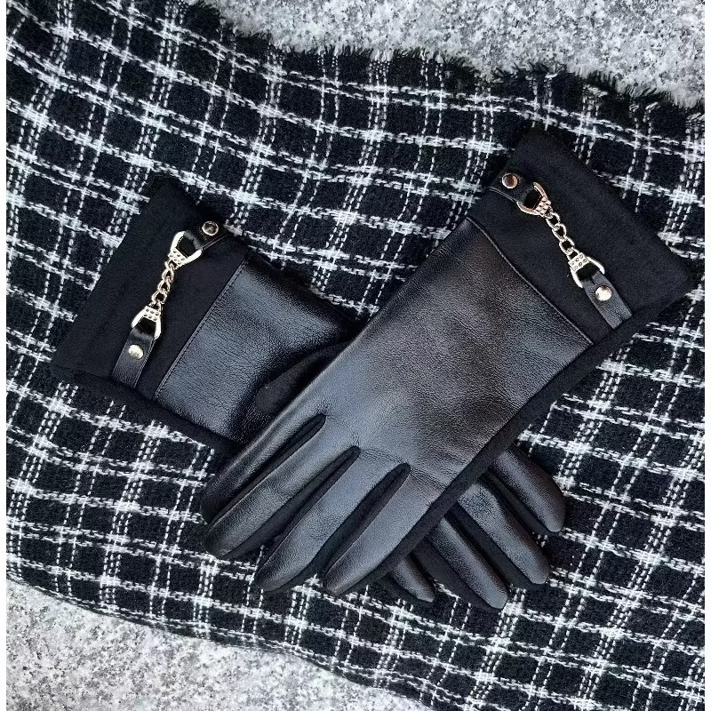 異材質拼接 女款 加絨保暖 防寒手套 PU皮革 麂皮絨 金屬扣飾 秋冬必備 騎車 可觸屏-細節圖2