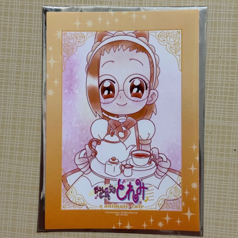 安利美特 小魔女doremi咖啡廳🤍徽章 立牌 透卡 相卡 杯墊 壓克力-規格圖6