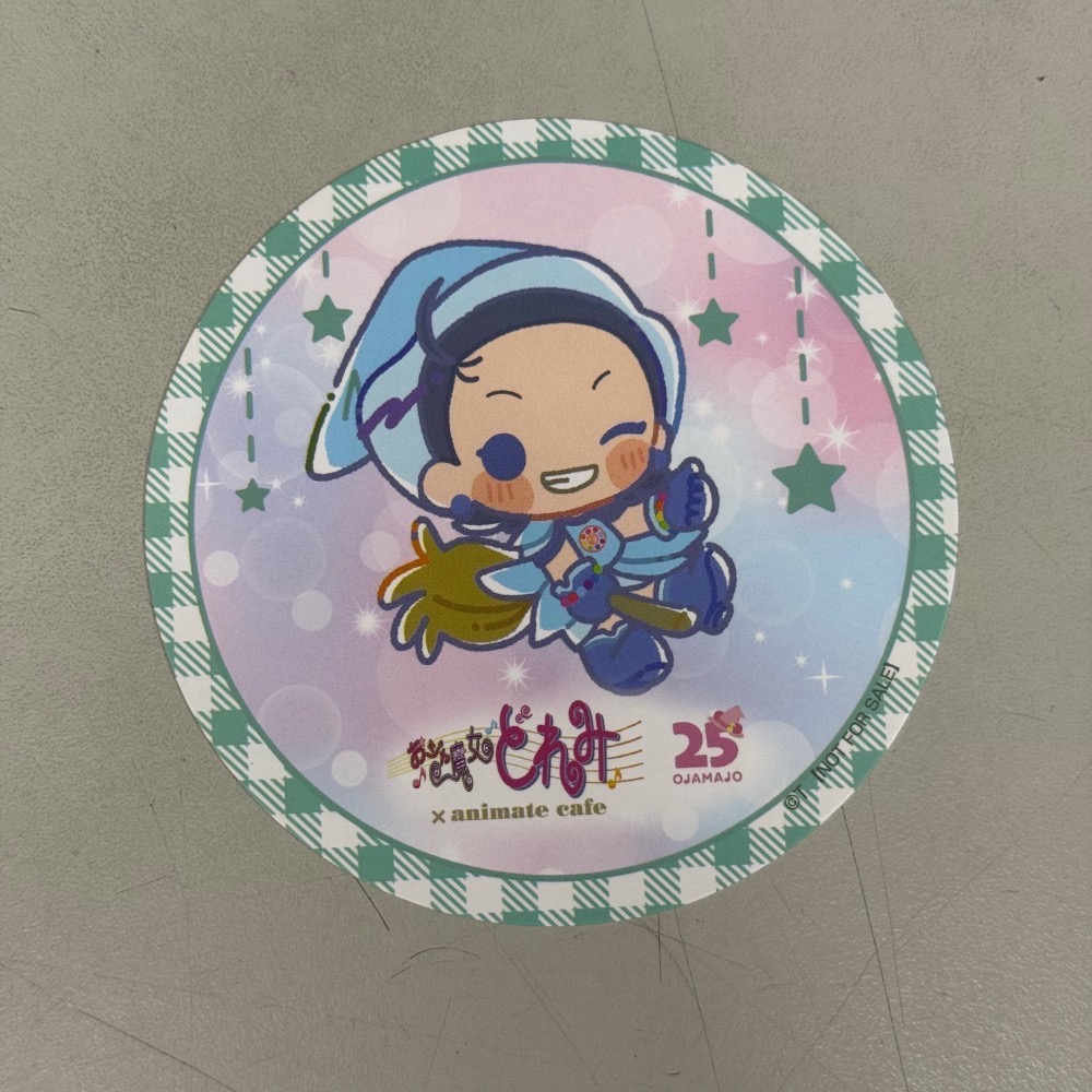 安利美特 小魔女doremi咖啡廳🤍徽章 立牌 透卡 相卡 杯墊 壓克力-規格圖6