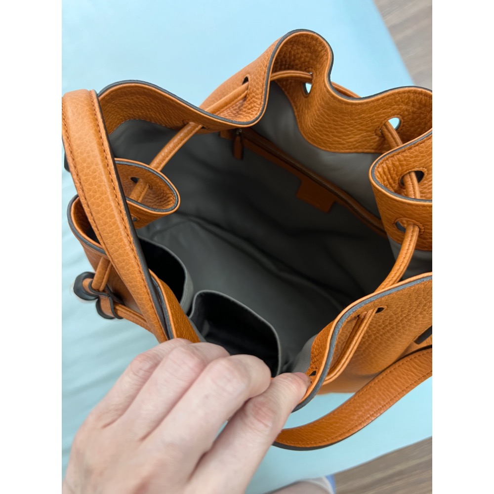 全新真皮Gucci橘色桶包-細節圖5