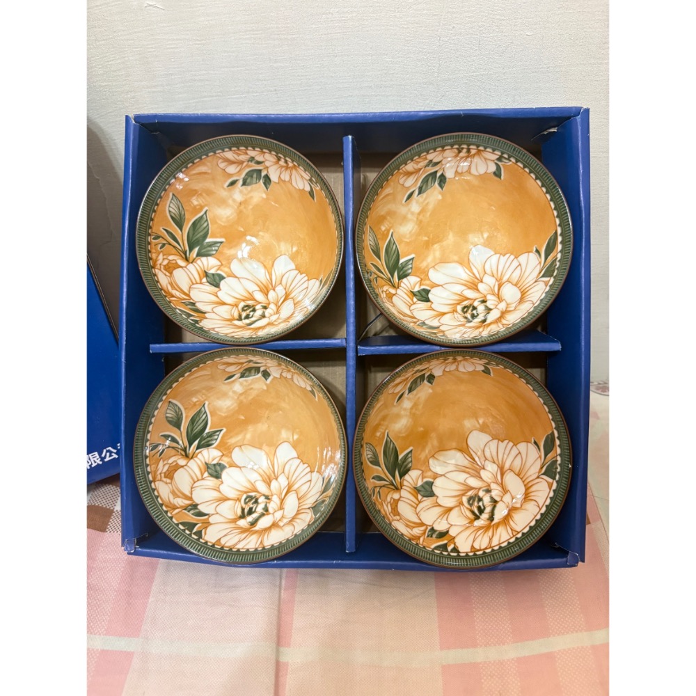 🎀全新 日式花卉彩繪 陶瓷碗 四入碗禮盒 瓷碗 飯碗 湯碗 碗 股東會紀念品🎀-細節圖2