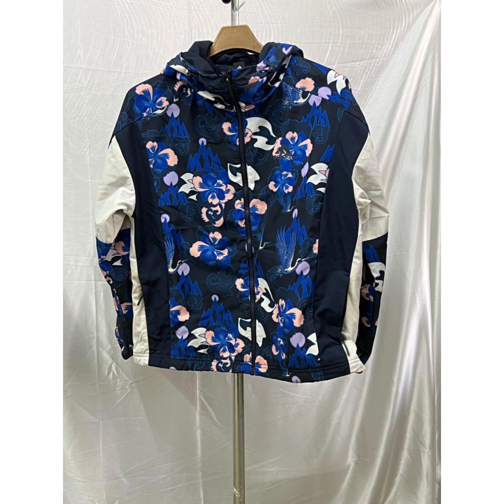 Adidas 女S 防風保暖連帽外套-細節圖2