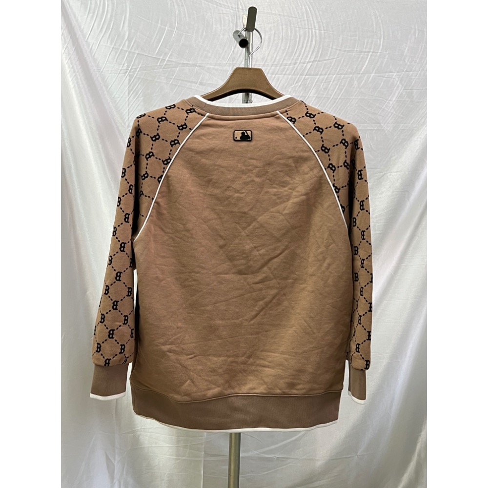 MLB monogram 爆款老花拼接上衣-細節圖2