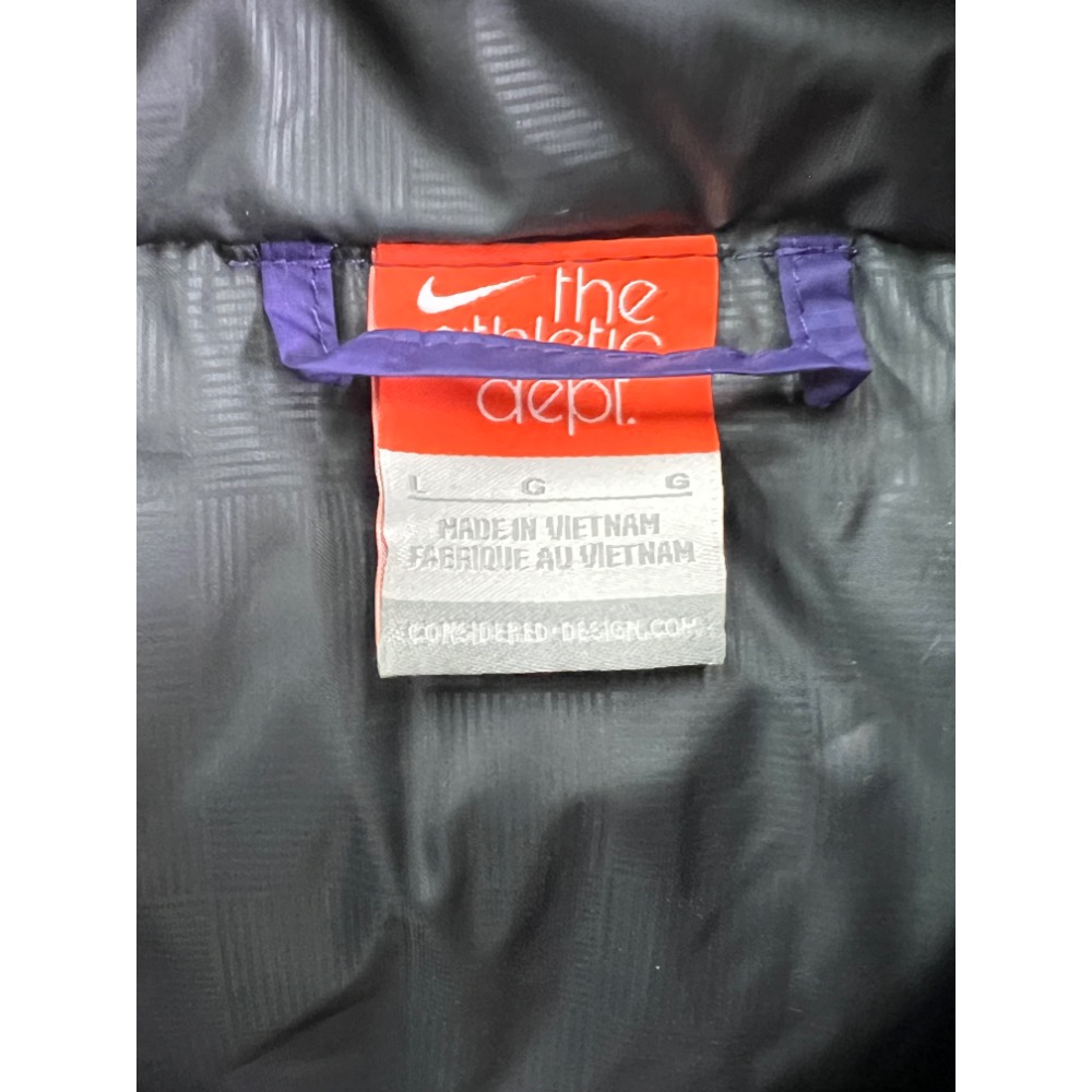 Nike 男L羽絨背心-細節圖4