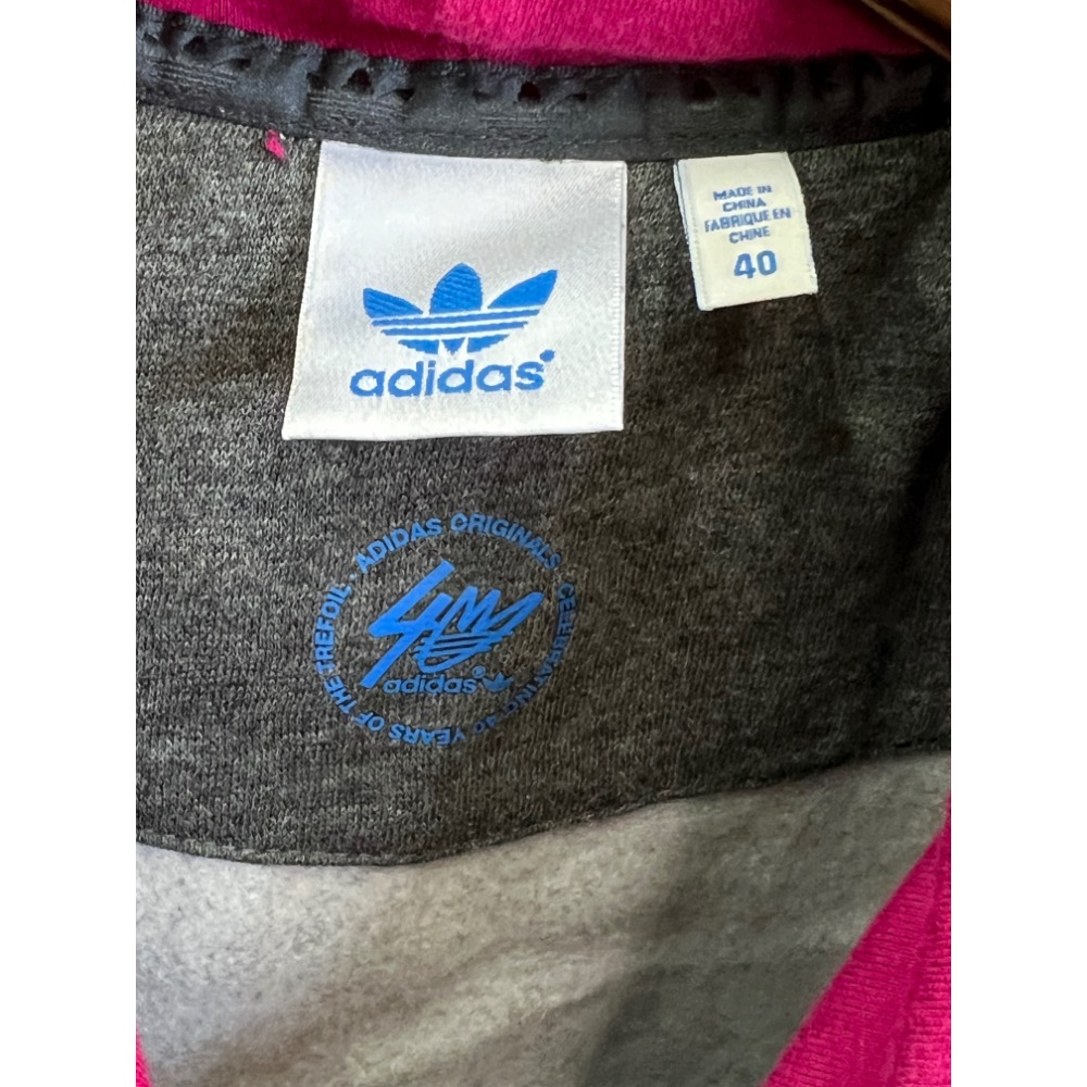 Adidas 女40號保暖帽T-細節圖3