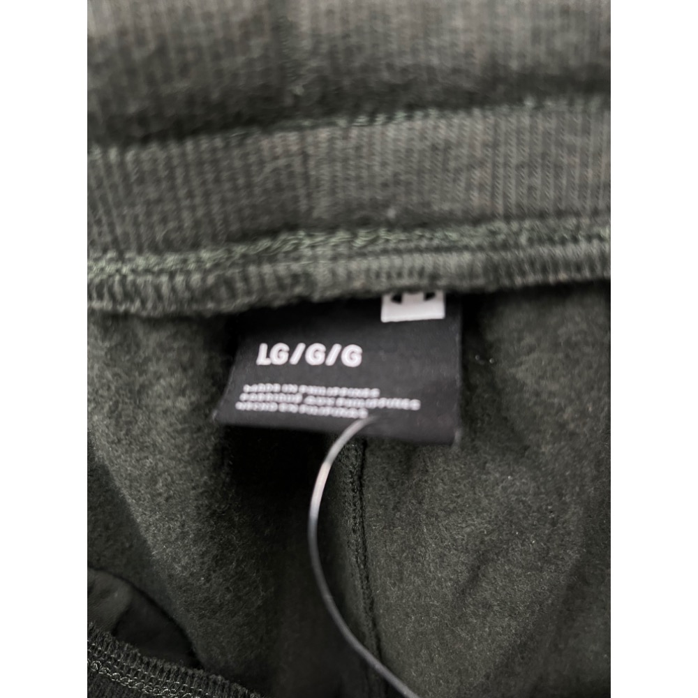 UA 男L 短刷毛 縮口長褲-細節圖4