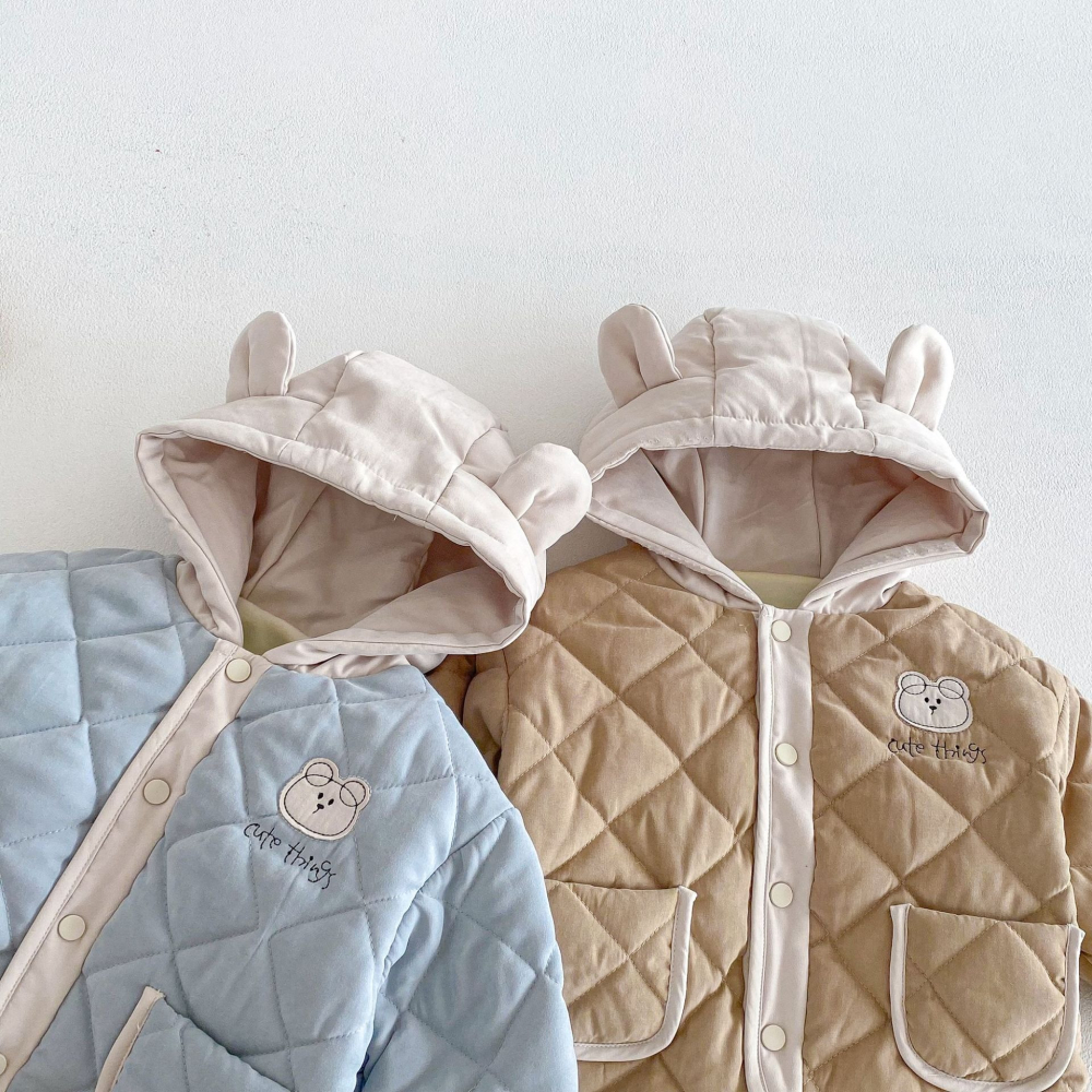 N013【預】熊熊造型菱格夾棉外套 咖/藍 (size:73~120cm)-細節圖2