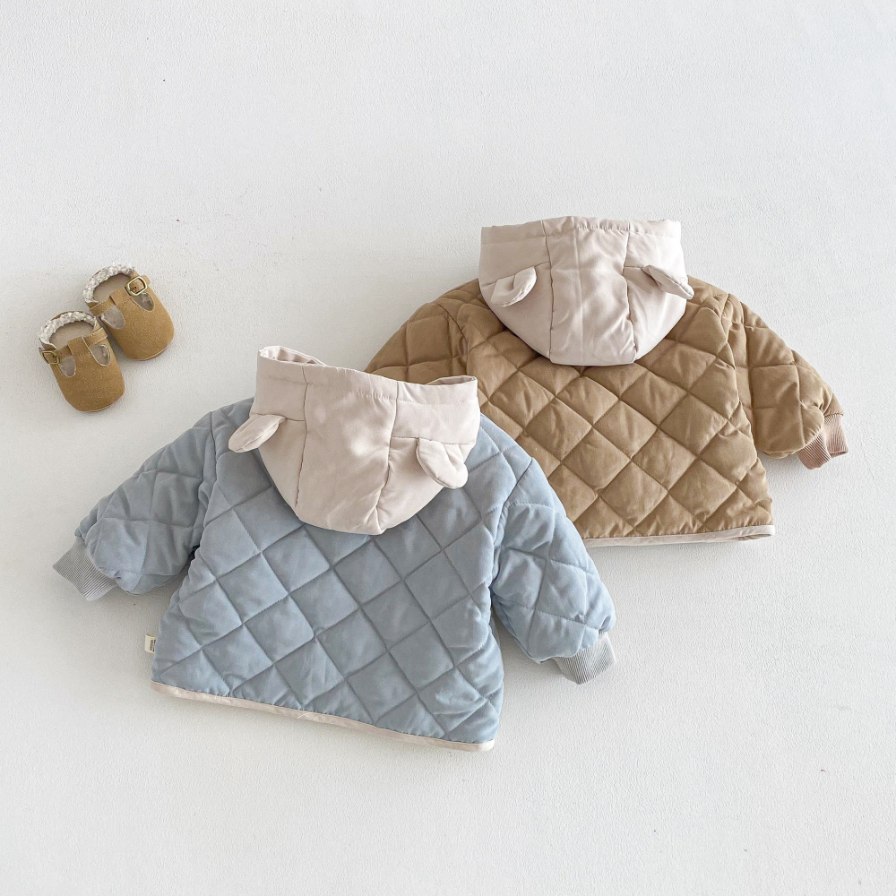 N013【預】熊熊造型菱格夾棉外套 咖/藍 (size:73~120cm)-細節圖3