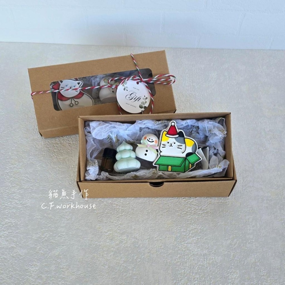 貓魚手作｜聖誕貓貓車用夾禮盒 附2ml精油 貓擴香石 出風口夾 聖誕禮物 交換禮物首選-細節圖4