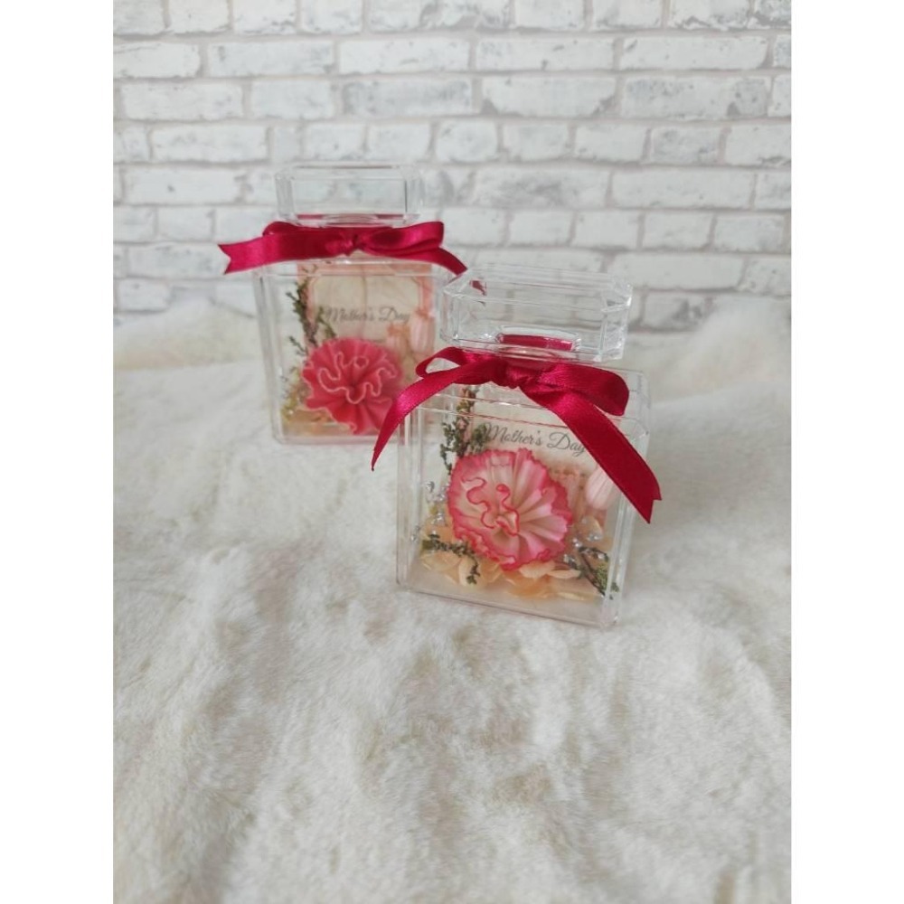 貓魚手作｜獨家設計 馨香祝福香水壓克力瓶 永生康乃馨香水瓶 索拉花 不凋花 母親節禮物-細節圖7