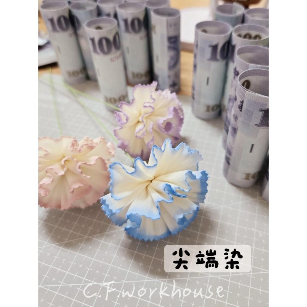 貓魚手作｜【含禮盒】蝶舞康乃馨鈔票蛋糕 有錢花蛋糕 獨家設計 雙層花蛋糕 母親節 索拉花蛋糕 永生花配材-細節圖7